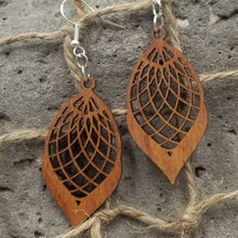 Load image into Gallery viewer, "Leaf Filigree" Style Dangle Earrings