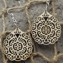 Load image into Gallery viewer, "Filigree Medallion" Style Dangle Earrings