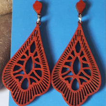 Load image into Gallery viewer, "Teardrop 70's Style" Stud Earrings