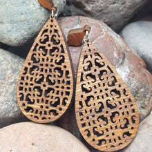 Load image into Gallery viewer, "Waterdrop Filigree" Style Stud Earrings