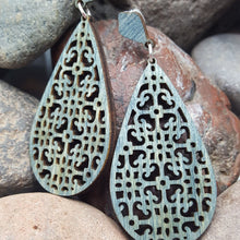 Load image into Gallery viewer, "Waterdrop Filigree" Style Stud Earrings