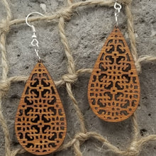 Load image into Gallery viewer, &quot;Waterdrop Filigree&quot; Style Dangle Earrings
